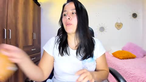 sofia  online show from December 27, 6:42 pm