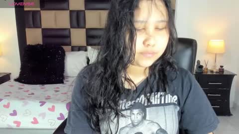 bonnydelux online show from December 27, 11:39 am