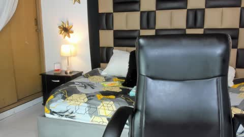 bonnydelux online show from February 10, 12:29 pm