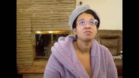 Queen Bon Vivantt online show from November 13, 5:48 pm