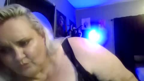 Ashlie Haines online show from May 13, 8:46 am
