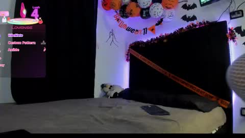 BoomChikawow online show from October 24, 11:38 pm