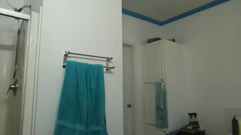 boooohoooobaby online show from October 28, 9:05 pm