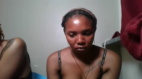bootie_caramel online show from June 3, 2:33 pm