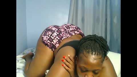 sandrah online show from November 12, 9:33 am