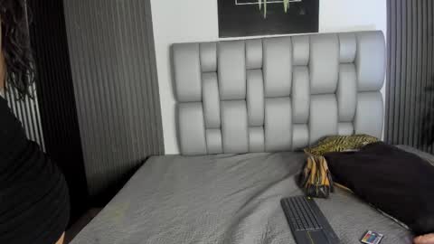   online show from October 5, 5:49 am