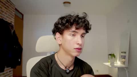 Bream online show from December 15, 1:40 pm