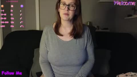 boredbustyhousewife online show from February 12, 3:51 am