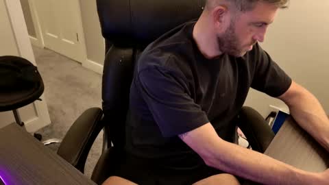 Snapshot of bostonmarine31 chatting on January 13, 9:31 pm bostonmarine31 online show from January 13, 9:31 pm