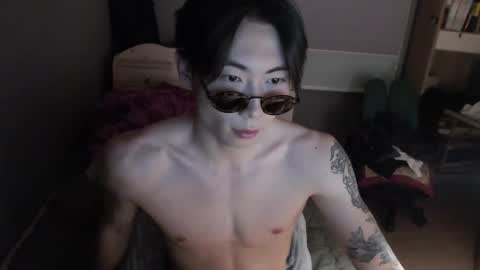 Snapshot of boxman556990 chatting on March 8, 3:24 pm boxman556990 online show from March 8, 3:24 pm