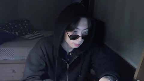 Snapshot of boxman556990 chatting on December 5, 9:00 pm boxman556990 online show from December 5, 9:00 pm