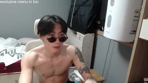 Snapshot of boxman556990 chatting on September 16, 6:33 pm boxman556990 online show from September 16, 6:33 pm