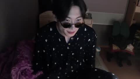 Snapshot of boxman556990 chatting on March 7, 3:28 pm boxman556990 online show from March 7, 3:28 pm