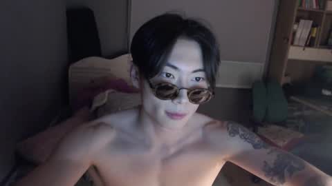 Snapshot of boxman556990 chatting on March 9, 7:59 pm boxman556990 online show from March 9, 7:59 pm