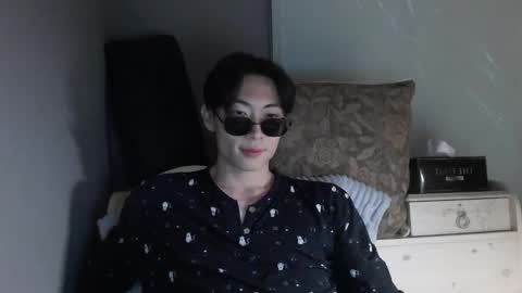 Snapshot of boxman556990 chatting on December 8, 11:18 pm boxman556990 online show from December 8, 11:18 pm