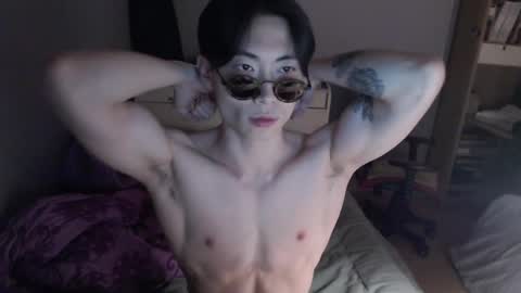 Snapshot of boxman556990 chatting on February 15, 8:22 pm boxman556990 online show from February 15, 8:22 pm