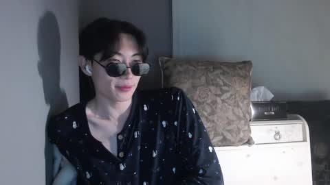 Snapshot of boxman556990 chatting on December 11, 12:12 pm boxman556990 online show from December 11, 12:12 pm