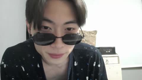 Snapshot of boxman556990 chatting on December 4, 6:22 pm boxman556990 online show from December 4, 6:22 pm