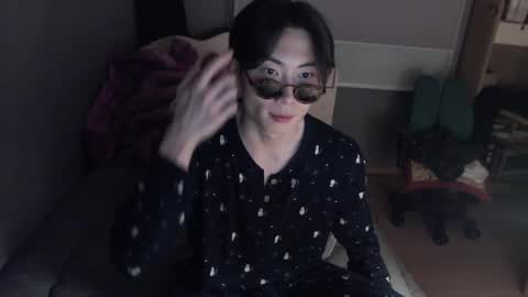 Snapshot of boxman556990 chatting on March 7, 6:33 pm boxman556990 online show from March 7, 6:33 pm