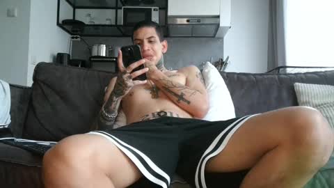 boy_master5 online show from June 5, 6:41 am