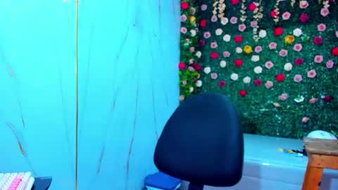 boy_tatto77 online show from April 14, 8:06 am