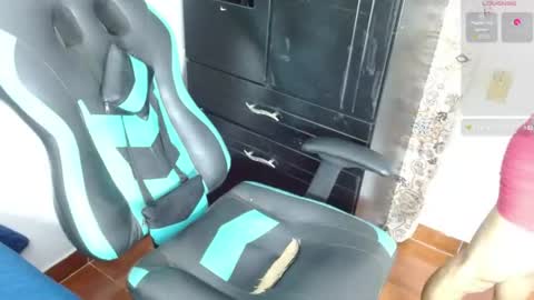 boyg_hots online show from June 24, 11:01 pm