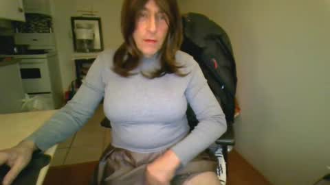 boygurl2500 online show from October 8, 6:41 am