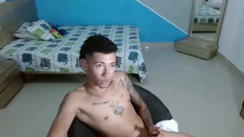 boyhot_sw online show from February 14, 4:47 am