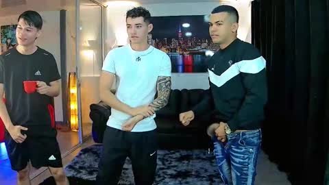 Angelo Mark Fernando Taylor online show from March 21, 11:48 am