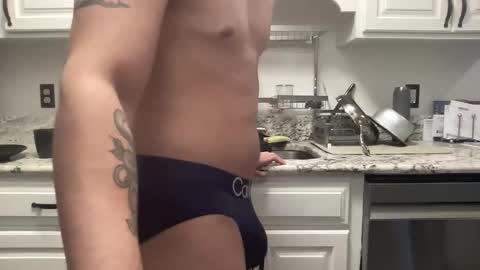 boywithaplan1002 online show from November 6, 8:01 pm