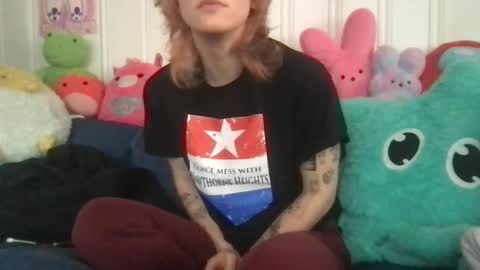 boywithbug online show from February 13, 4:50 pm