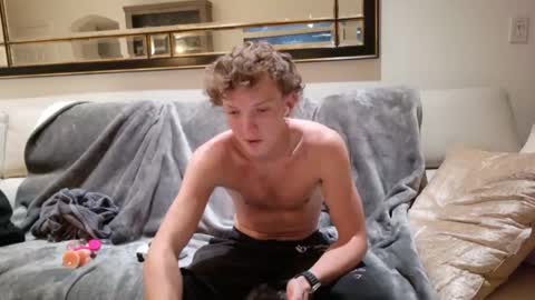 Boyyhb online show from November 18, 2:09 pm