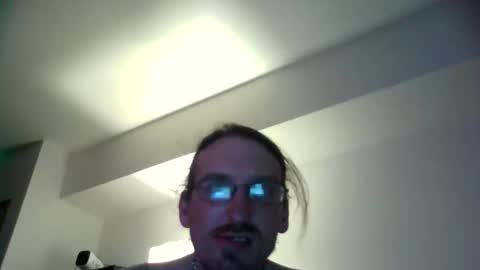 bracker69 online show from April 3, 9:38 am