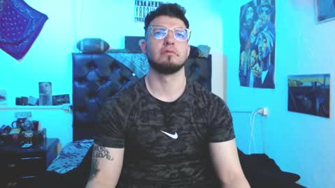 brad hot boy online show from November 29, 4:03 pm