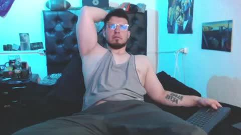 brad hot boy online show from April 18, 6:21 pm