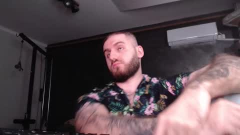 ask me online show from November 19, 7:34 pm