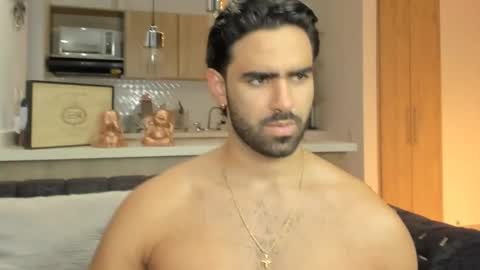 bradleymartin7 online show from November 5, 11:29 pm