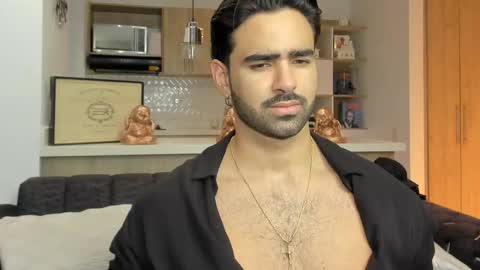 bradleymartin7 online show from November 10, 10:45 pm