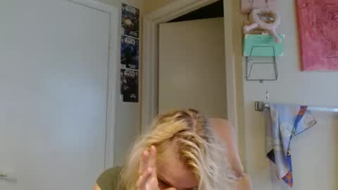 i am a naughty jedi knight online show from April 3, 3:08 pm