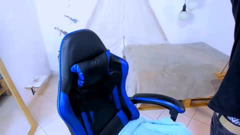 B R A N D online show from March 19, 2:17 am