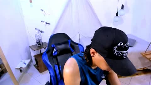 B R A N D online show from February 8, 7:34 am