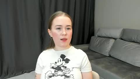 Brandie online show from April 19, 7:09 am