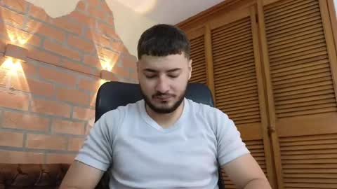 brandon__01 online show from June 3, 7:41 pm