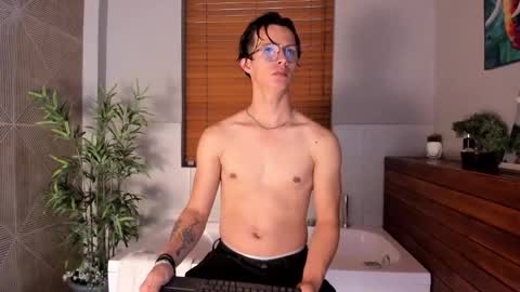 brandon_starkk online show from December 20, 11:28 am