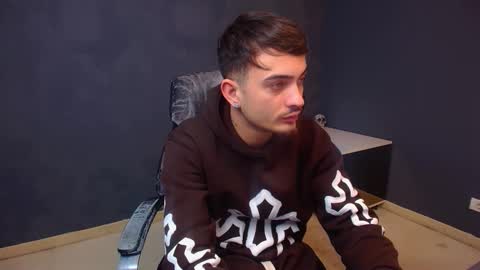 BrandonTateX online show from March 2, 7:15 am