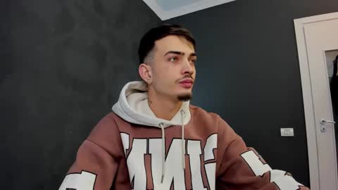 BrandonTateX online show from March 1, 12:23 pm