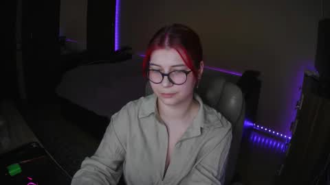 brandy_wow online show from February 16, 8:07 pm