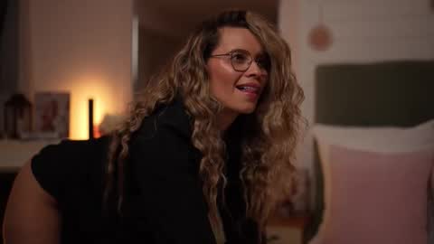 Alex online show from February 26, 5:22 am