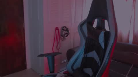 brasi_ online show from December 14, 6:03 pm