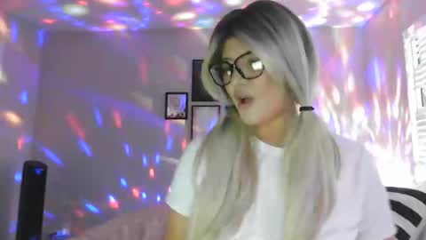 BrattyBarbieBabe online show from May 14, 1:59 am